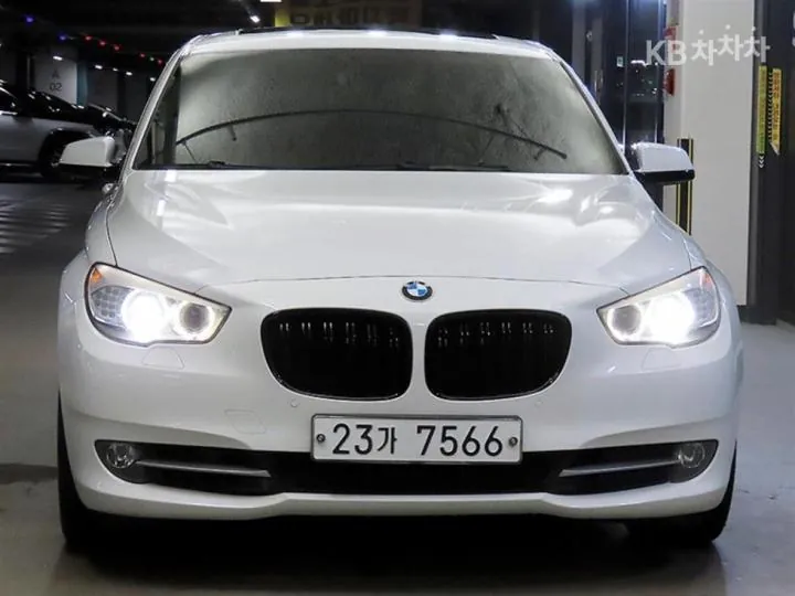 BMW Gran Turismo 2013 photo 2