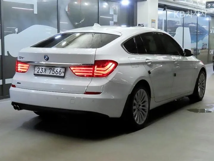 BMW Gran Turismo 2013 photo 4