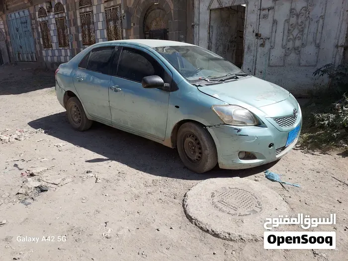 Toyota Yaris 2010 photo 4