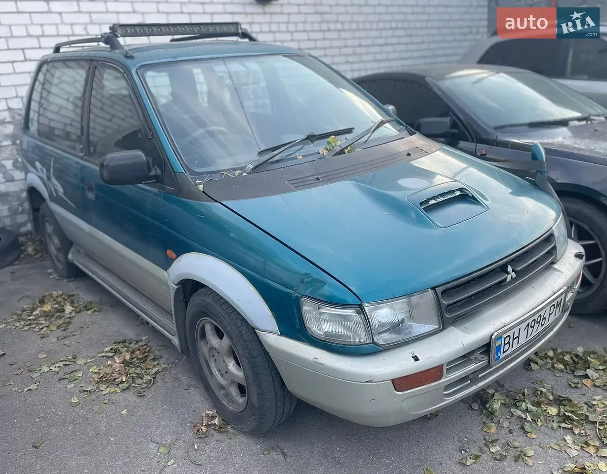 Mitsubishi Rvr 1995 photo 2