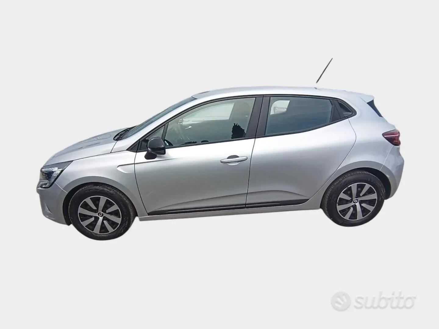 Renault Clio 2023 photo 2