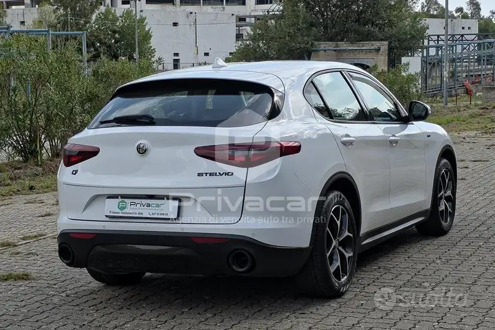 Alfa Romeo Stelvio 2021 photo 5