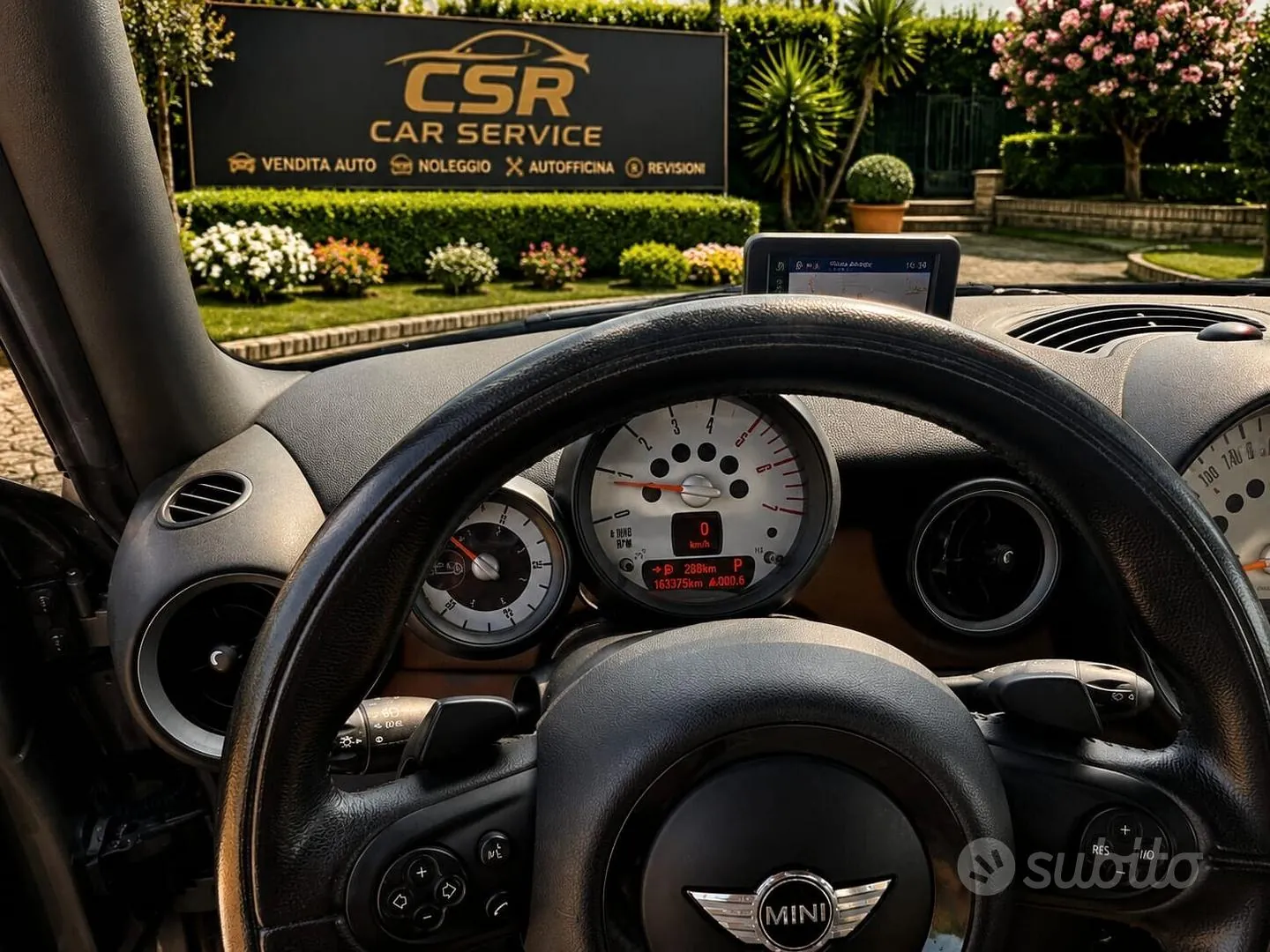 Mini Cooper D Cabrio 2012 photo 5