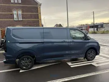 Ford Transit 2025 photo 4