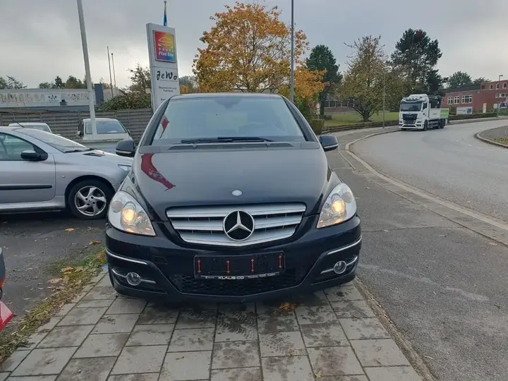 Mercedes-Benz B