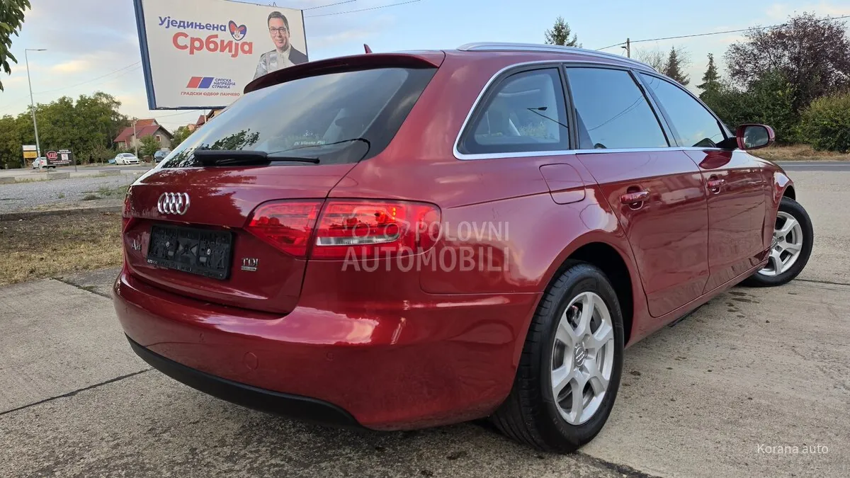 Audi A4 2011 photo 4