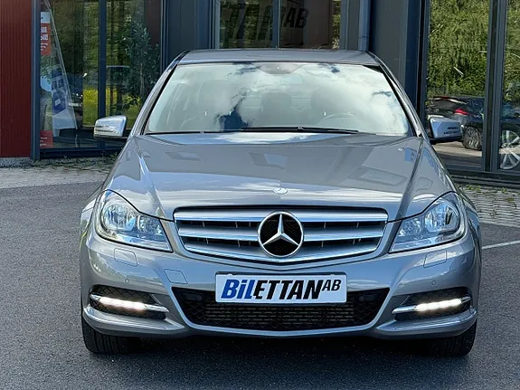 Mercedes-Benz C220 2012 photo 3