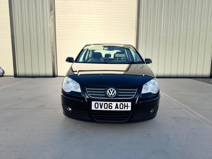 Volkswagen Polo 2006 photo 3