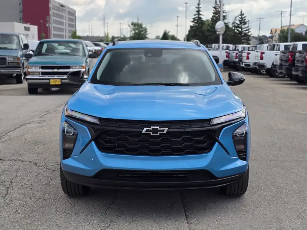 Chevrolet Trax 2026 photo 2