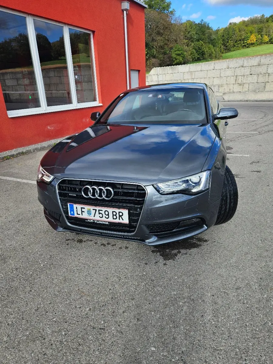 Audi A5 2012 photo 2
