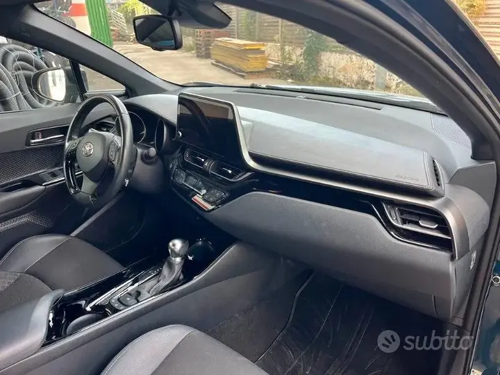 Toyota C-Hr 2023 photo 5