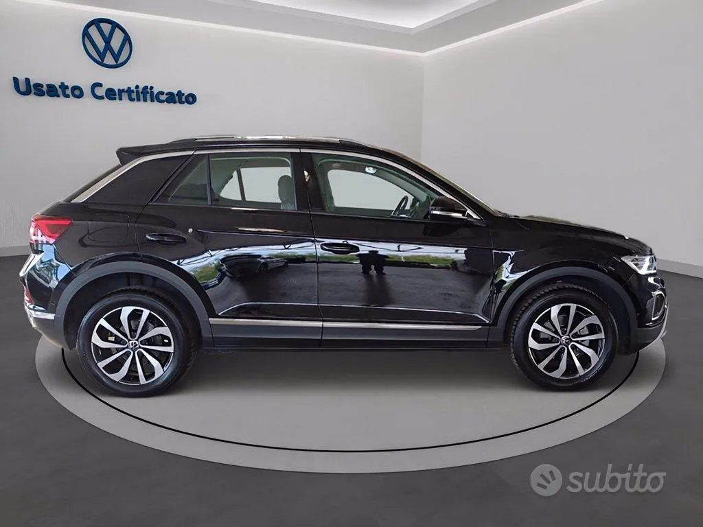 Volkswagen T-Roc 2022 photo 3