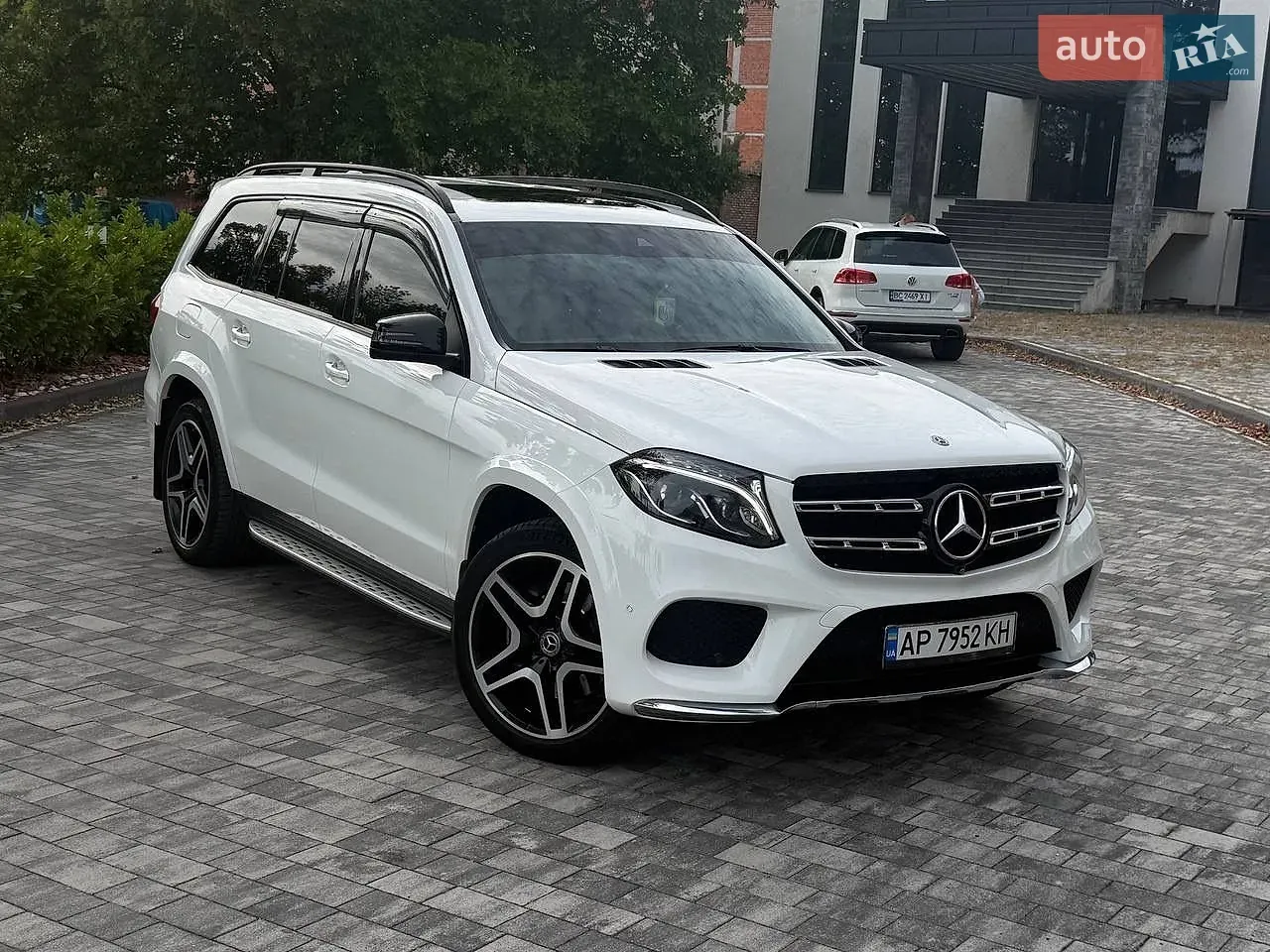 Mercedes-Benz Gls-Class 2018 photo 5