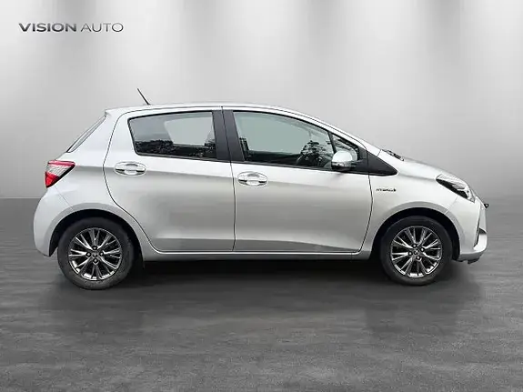 Toyota Yaris 2018 photo 4