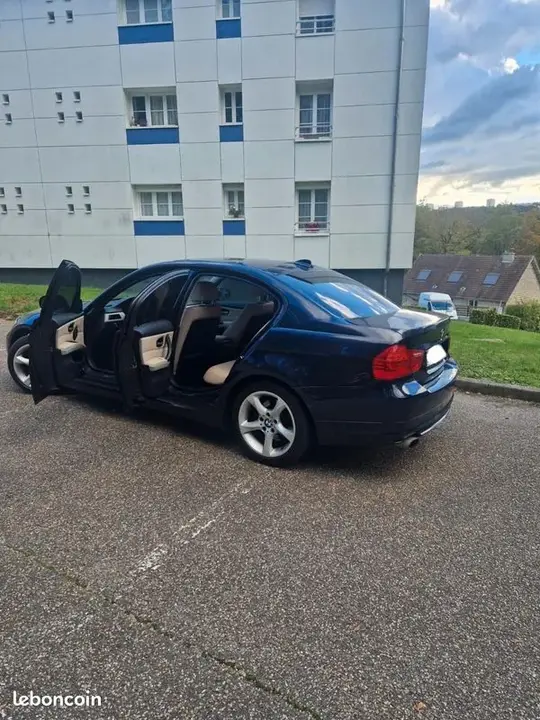 BMW Série 3 2009 photo 2