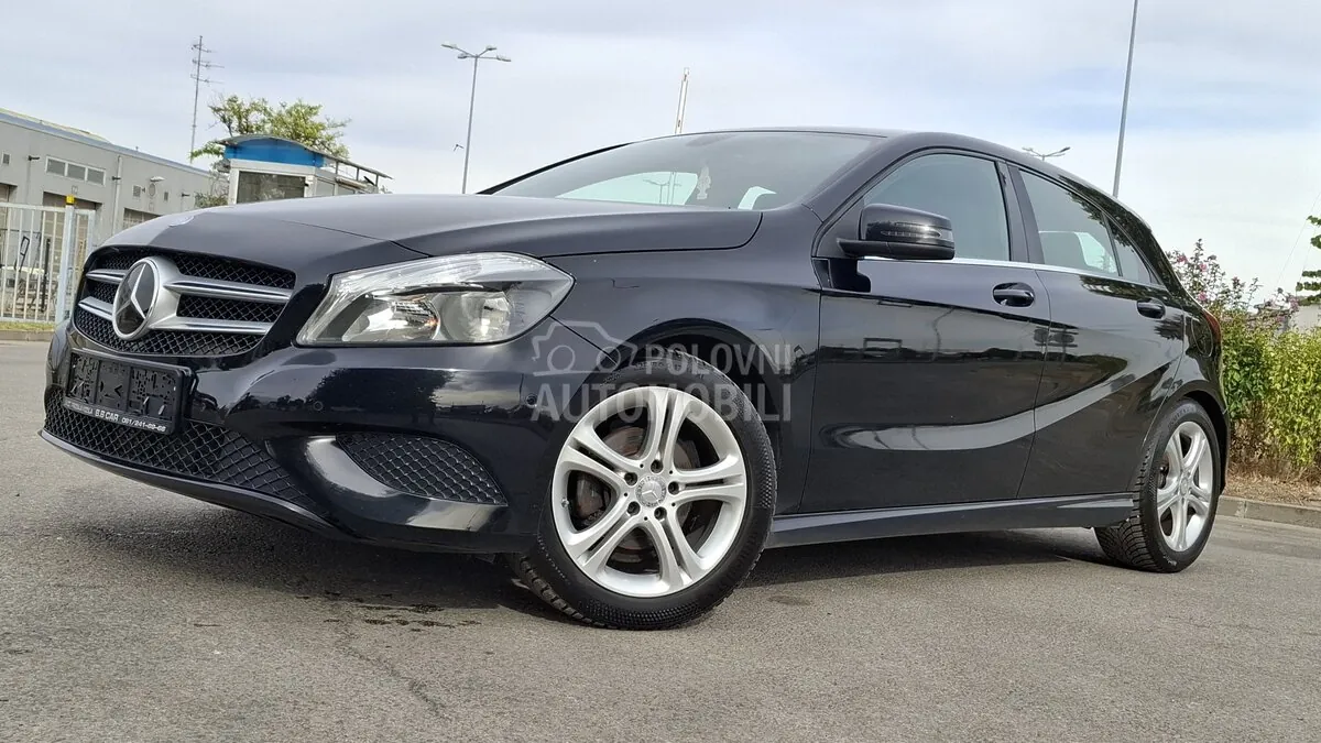 Mercedes-Benz A 180 2015 photo 3