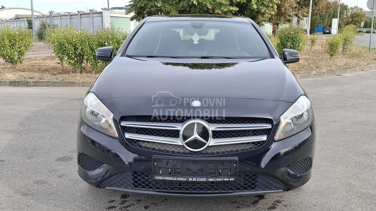 Mercedes-Benz A 180 2015 photo 4