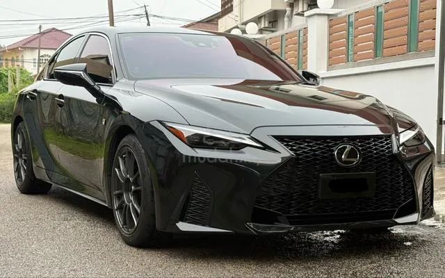 Lexus Is300