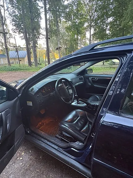 Volvo V70 2005 photo 2