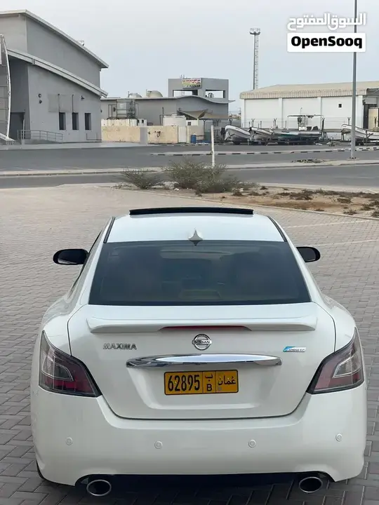 Nissan Maxima