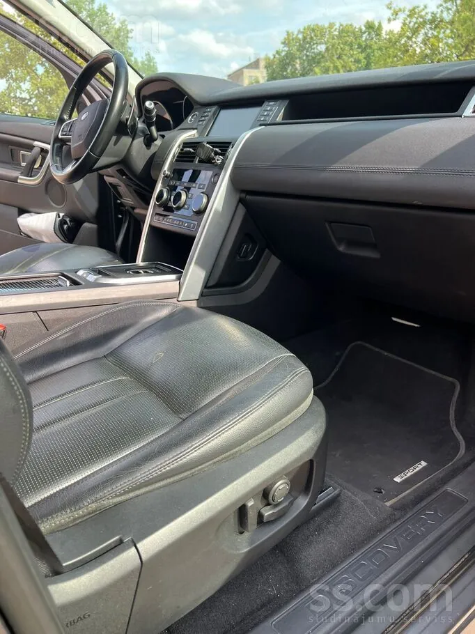 Land Rover Discovery Sport 2016 photo 4