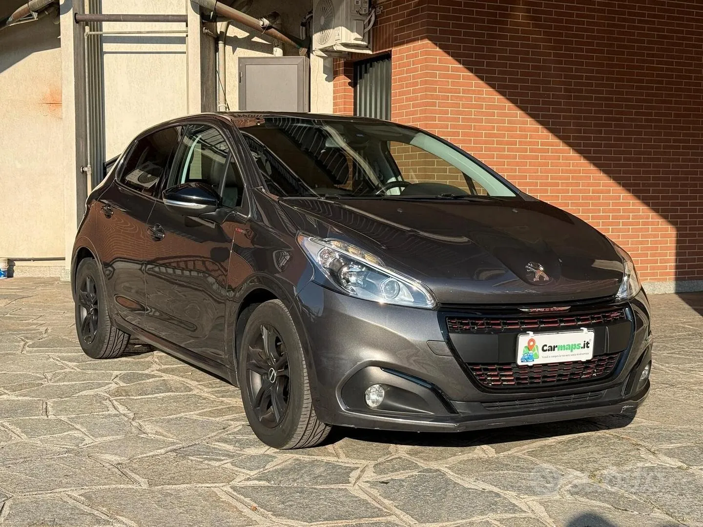 Peugeot 208 2018 photo 4