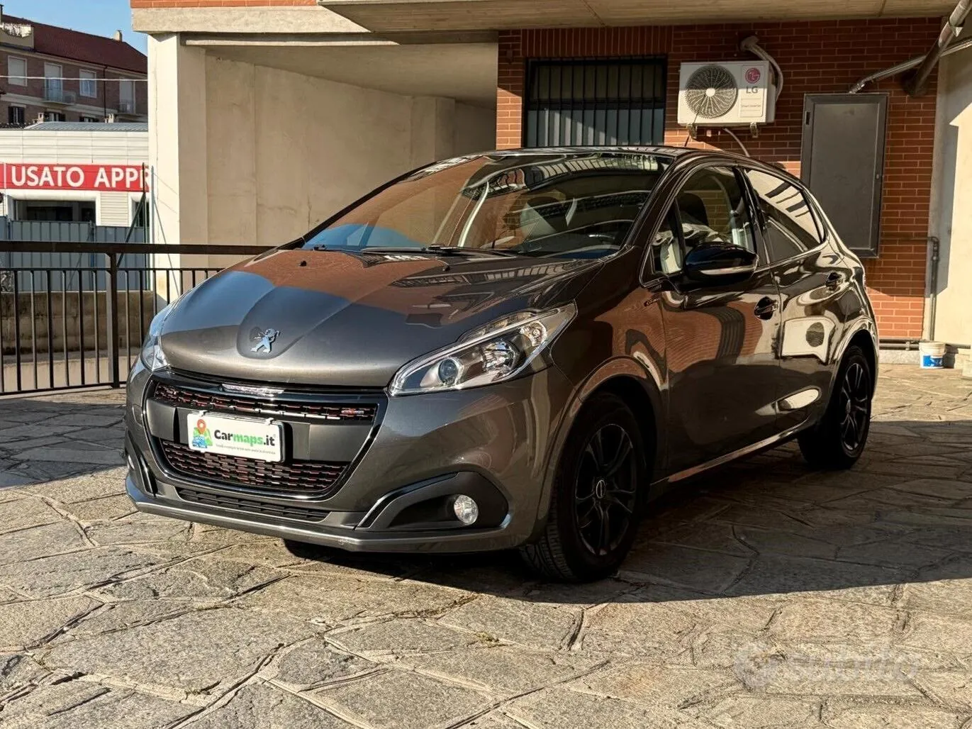 Peugeot 208 2018 photo 2