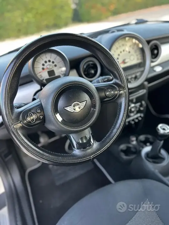 Mini Cooper 2011 photo 5