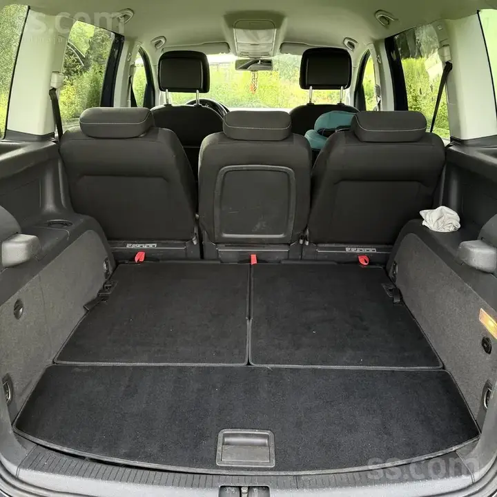Volkswagen Touran 2015 photo 3