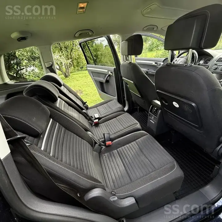 Volkswagen Touran 2015 photo 4