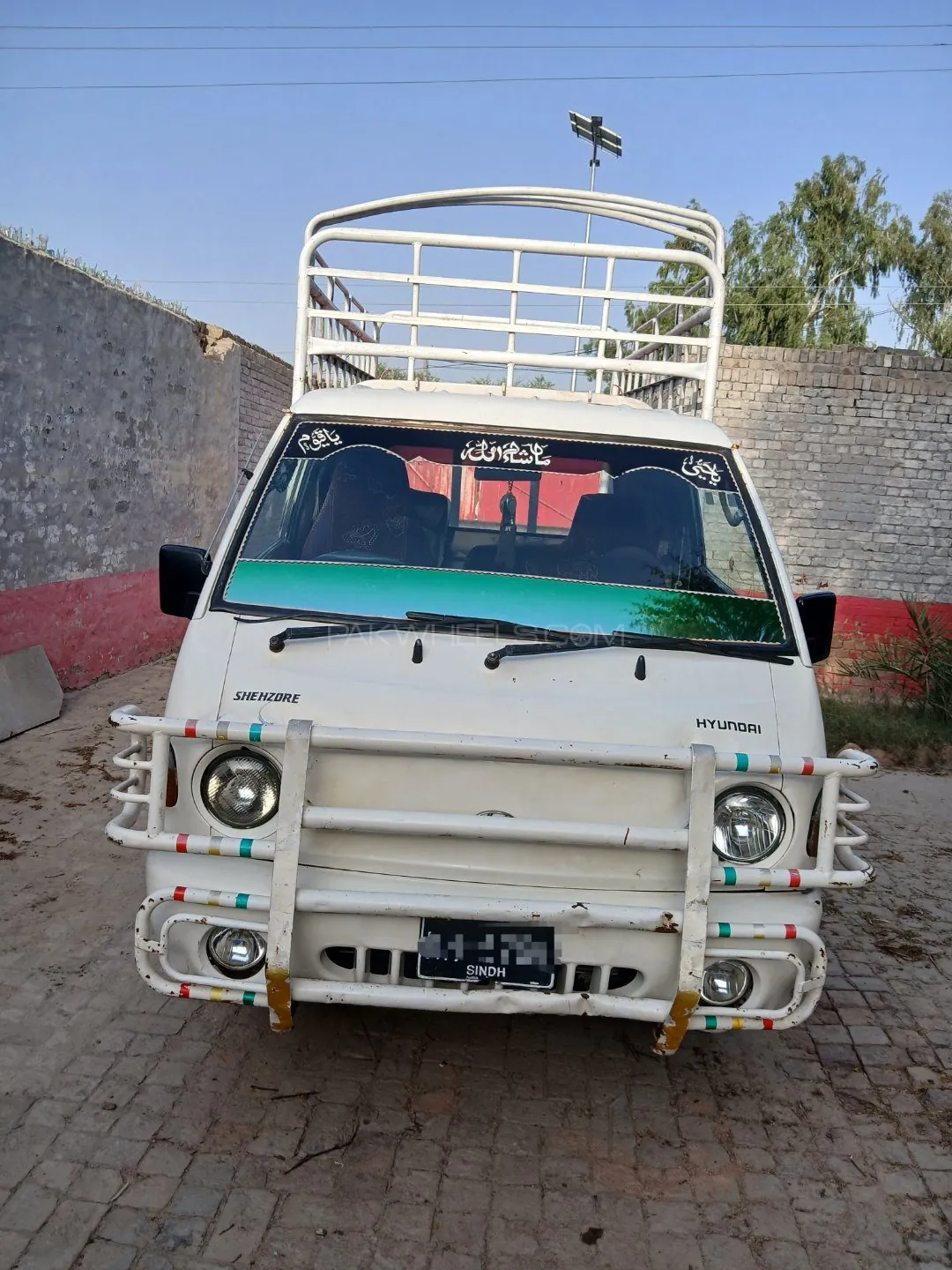 Hyundai Shehzore