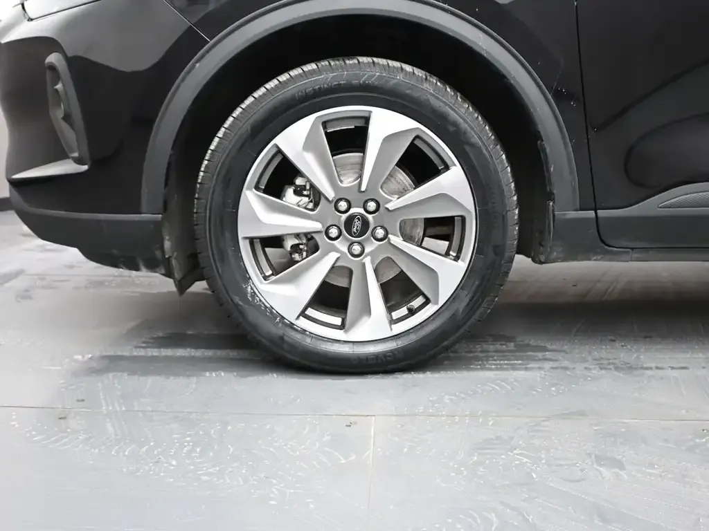 Ford Escape 2025 photo 4