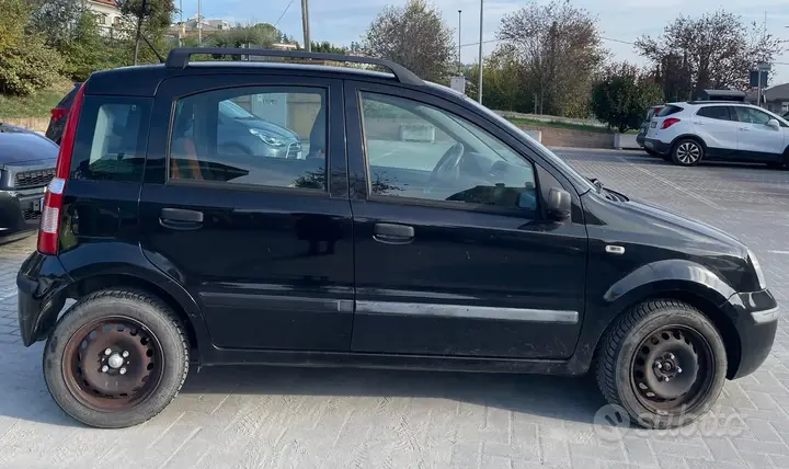 Fiat Panda 2010 photo 2