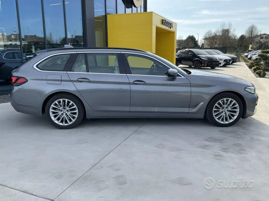 BMW 5 Series 2022 photo 5