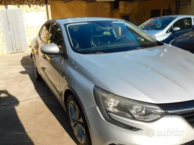 Renault Megane 2016 photo 2