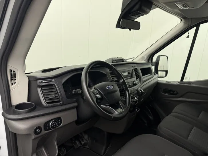 Ford Transit 2024 photo 3