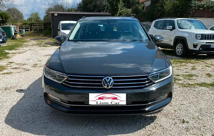 Volkswagen Passat 2019 photo 2