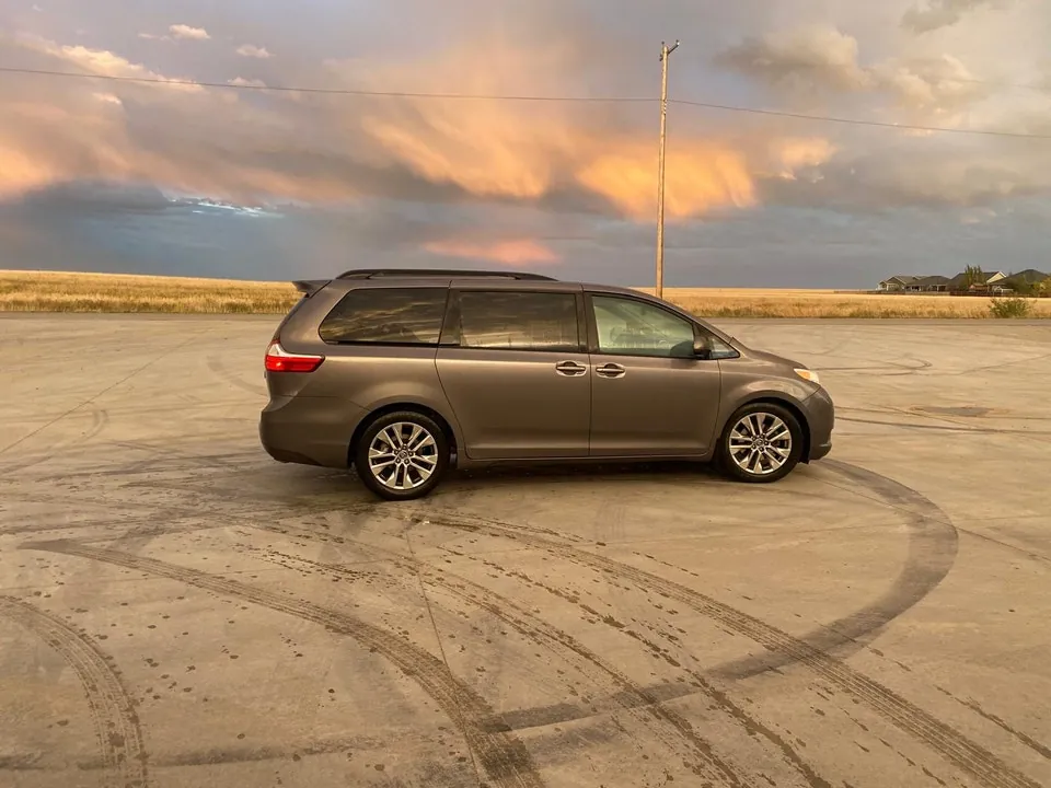 Toyota Sienna