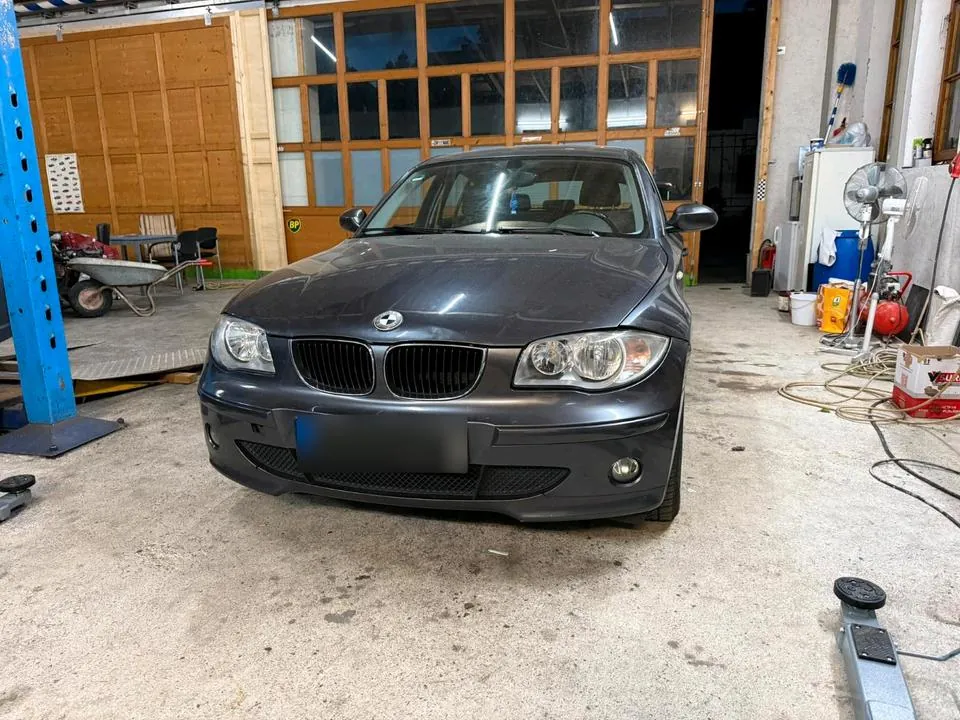 BMW 116I E87