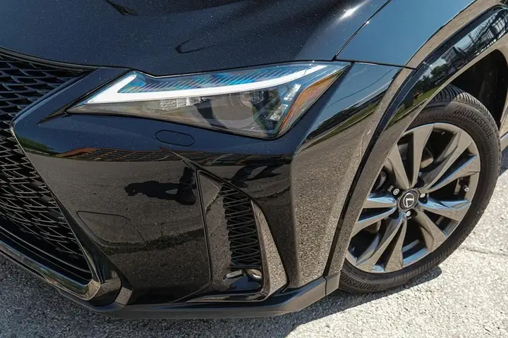 Lexus Ux 2025 photo 4