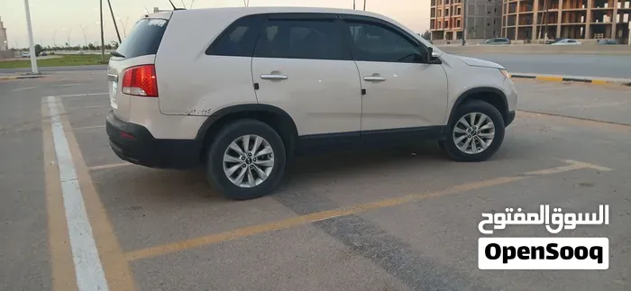 Kia Sorento 2011 photo 2