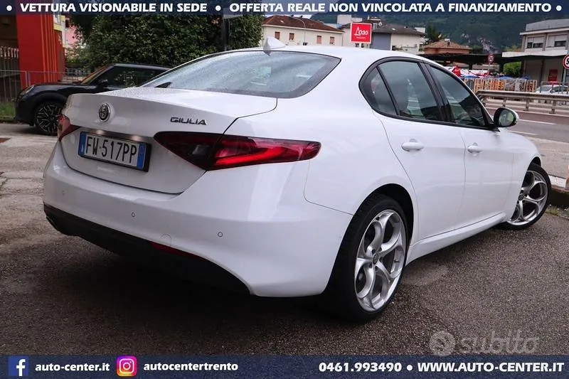 Alfa Romeo Giulia 2019 photo 3