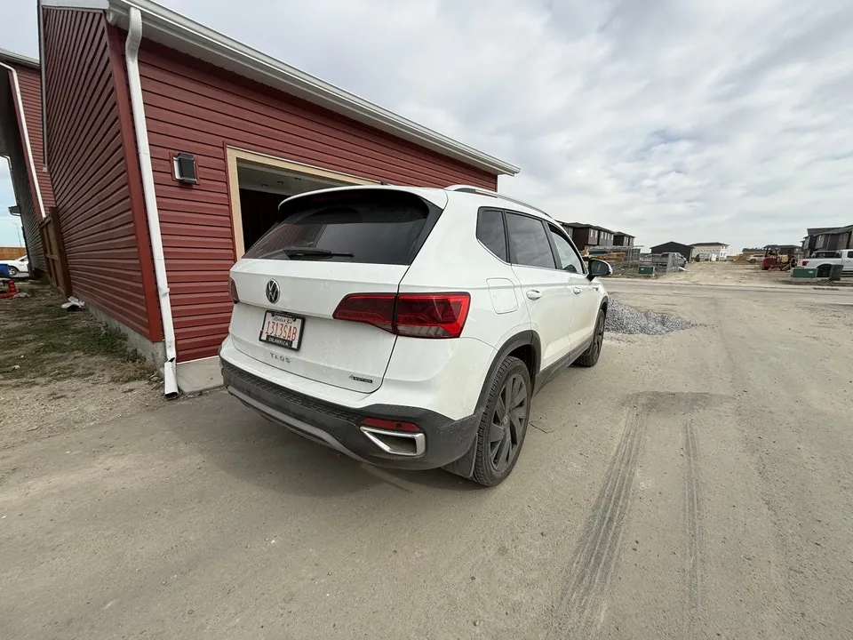 Volkswagen Taos 2023 photo 2
