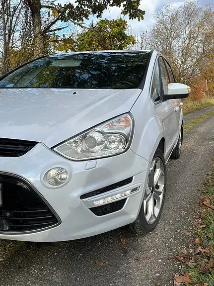 Ford S-Max 2012 photo 5