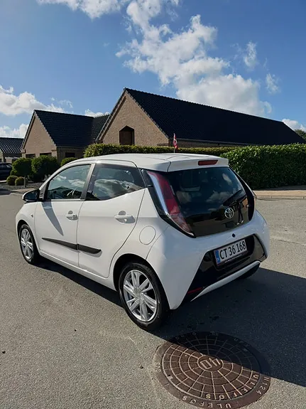 Toyota Aygo 2014 photo 2