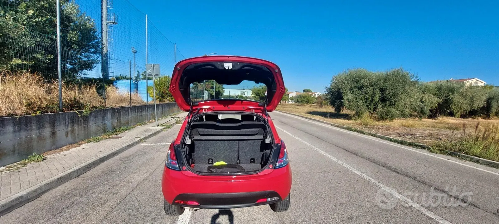 Lancia Ypsilon 2023 photo 2