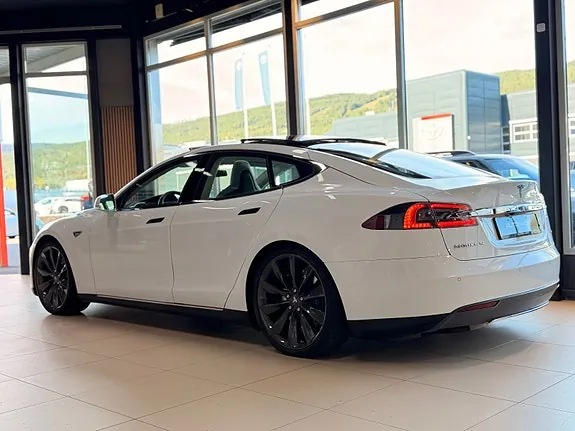 Tesla Model S 2014 photo 5