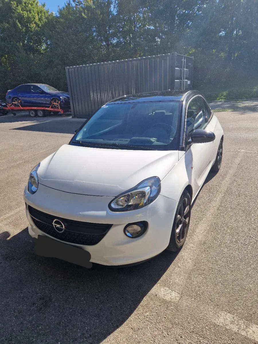 Opel Adam
