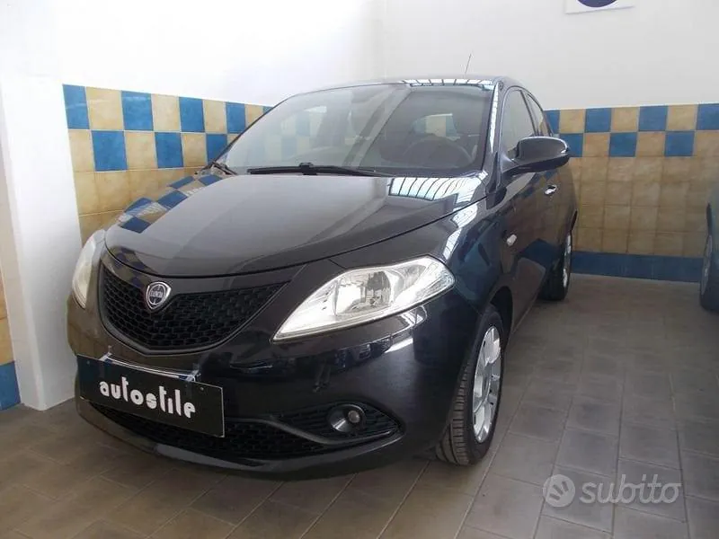 Lancia Ypsilon 2018 photo 3