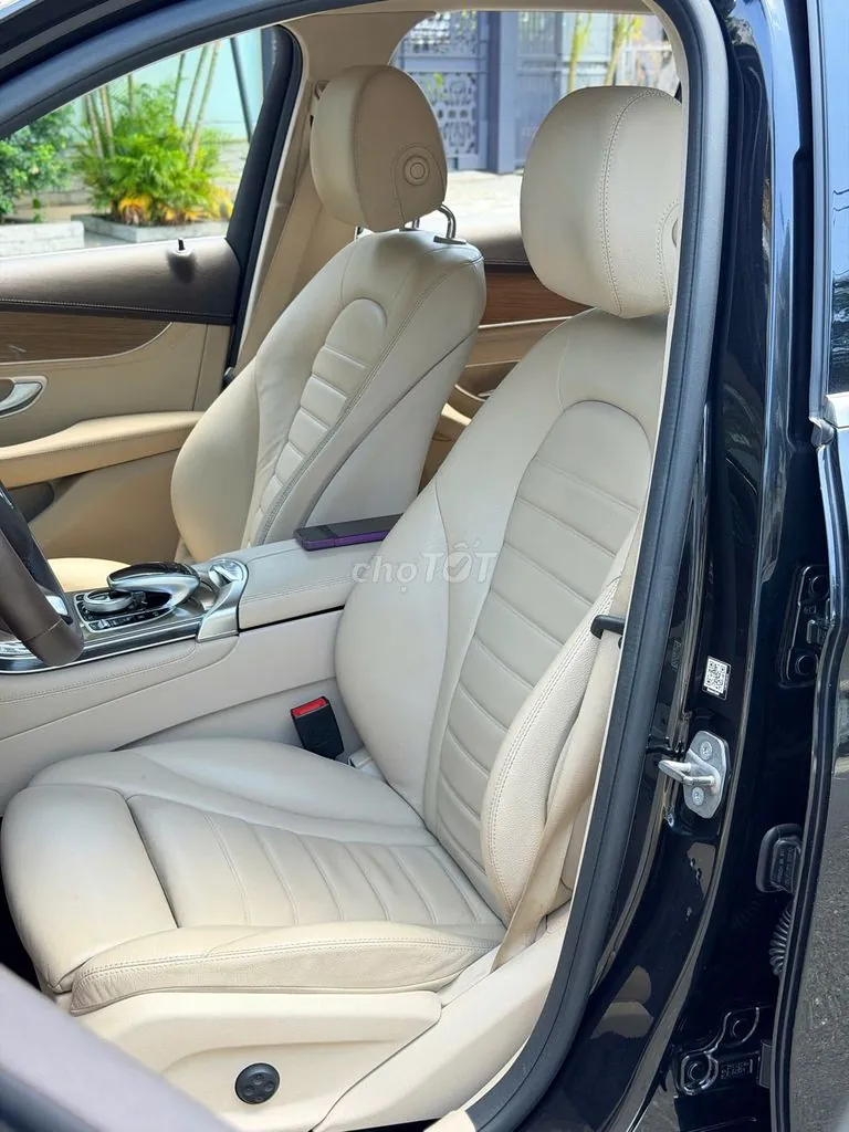 Mercedes-Benz Glc-Class 2017 photo 4